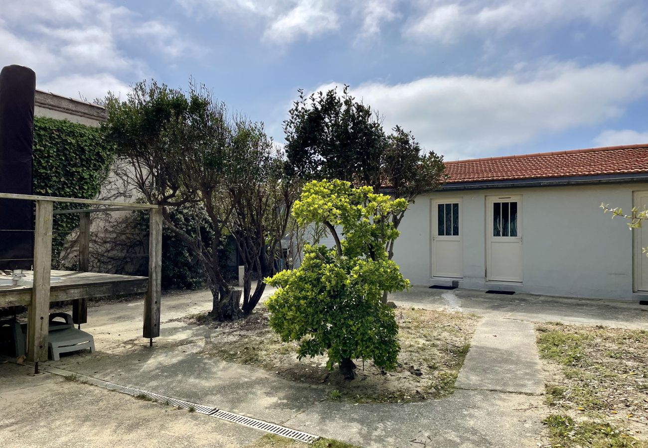 Ferienhaus in Lacanau - Schönes Haus im Canaulaise-Stil an der Düne