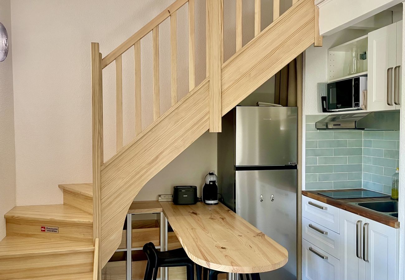 Doppelhaushälfte in Lacanau - Kleines Haus mit privatem Garten & Pool