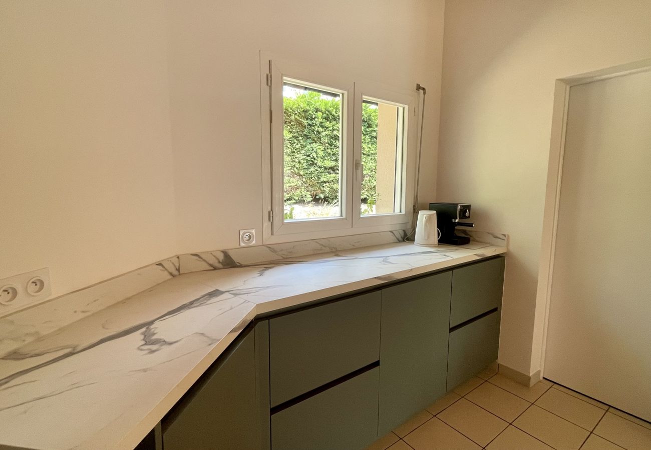 Ferienhaus in Lacanau - Haus mit Pool im Herzen des Kiefernwaldes