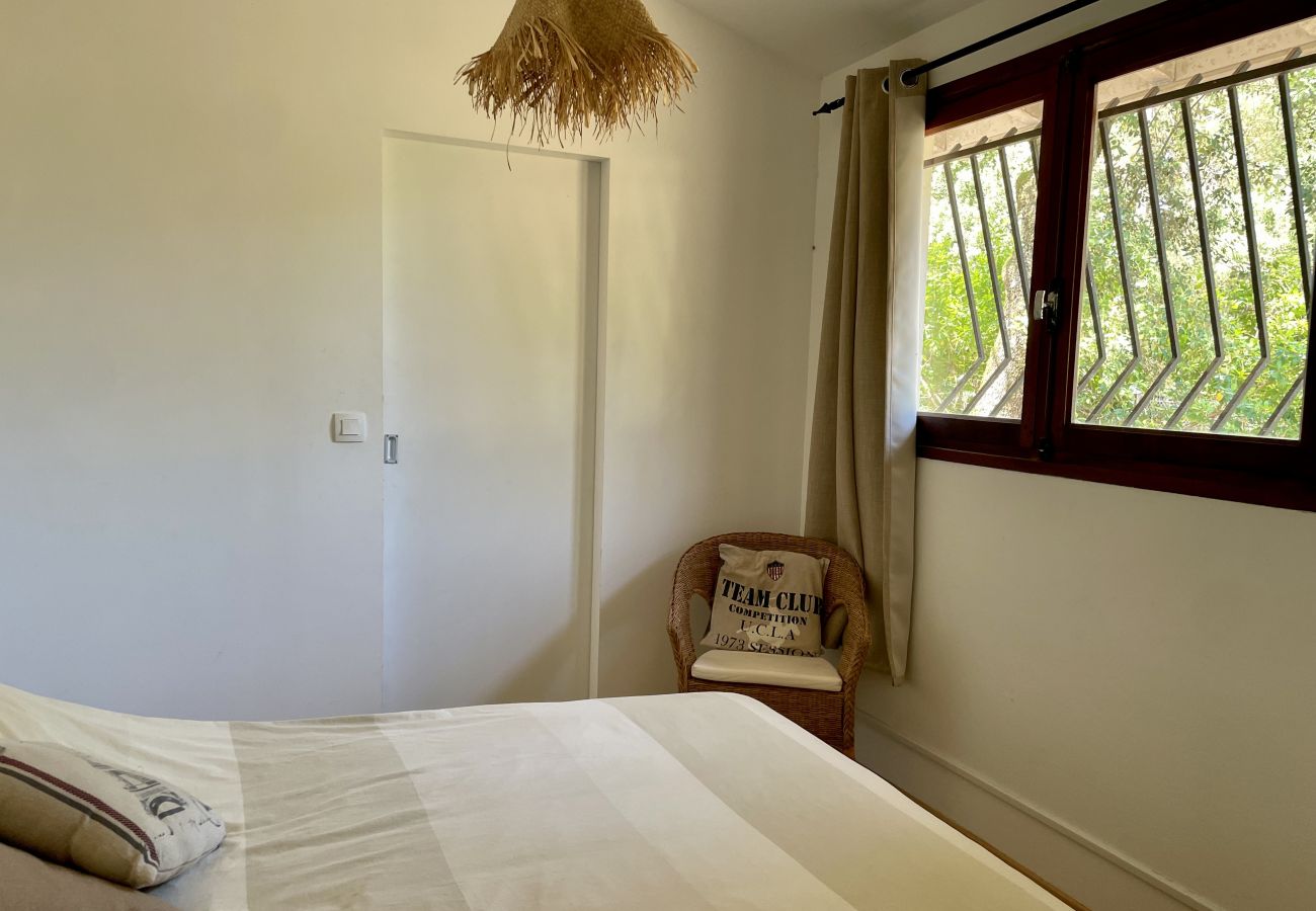 Ferienhaus in Lacanau - Familienhaus mit großem Garten inmitten der Kiefern