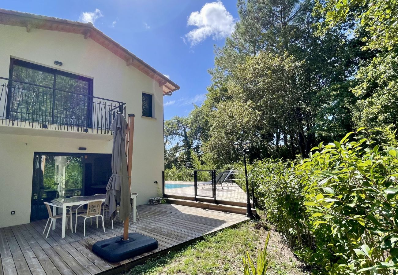 Ferienhaus in Lacanau - Av de bordeaux 2