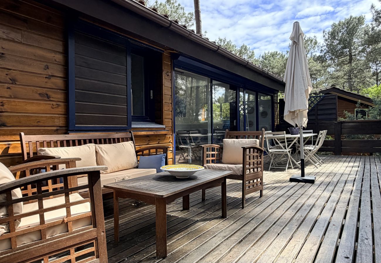 Chalet in Lacanau - Kleines Haus inmitten der Kiefern