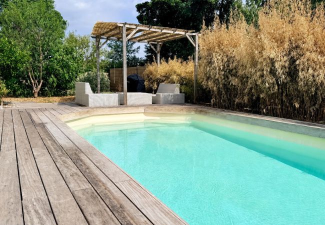 Ferienhaus in Lacanau - Gemütliches Haus mit Pool in Lacanau Ville