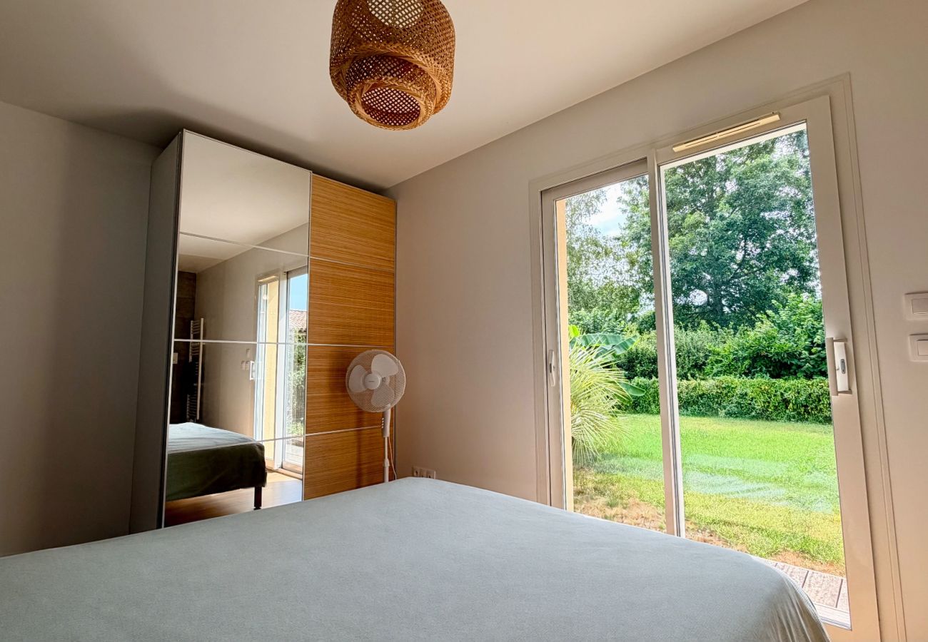Ferienhaus in Lacanau - Gemütliches Haus mit Pool in Lacanau Ville