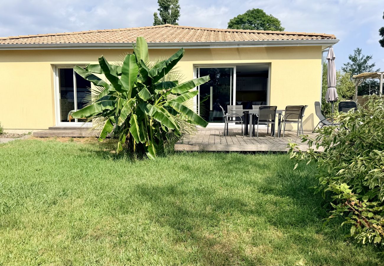 Ferienhaus in Lacanau - Gemütliches Haus mit Pool in Lacanau Ville