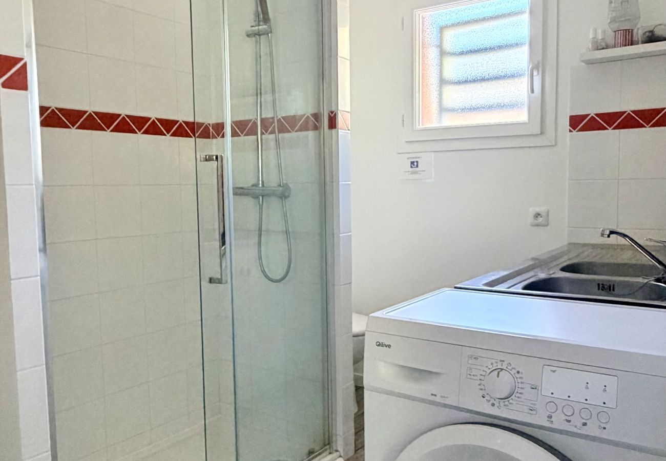 Ferienhaus in Lacanau - Haus mit privatem Pool zwischen Pinien und dem Meer
