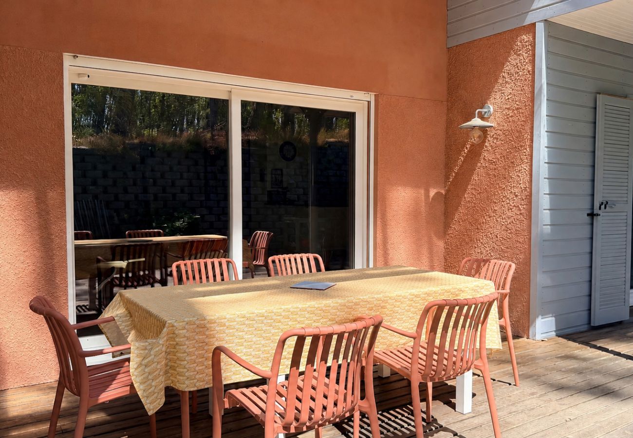 Ferienhaus in Lacanau - Haus mit privatem Pool zwischen Pinien und dem Meer