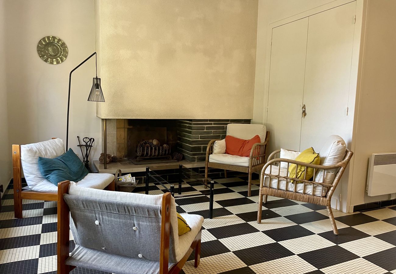 Huis in Lacanau - Maison familiale avec grand jardin dans les pins