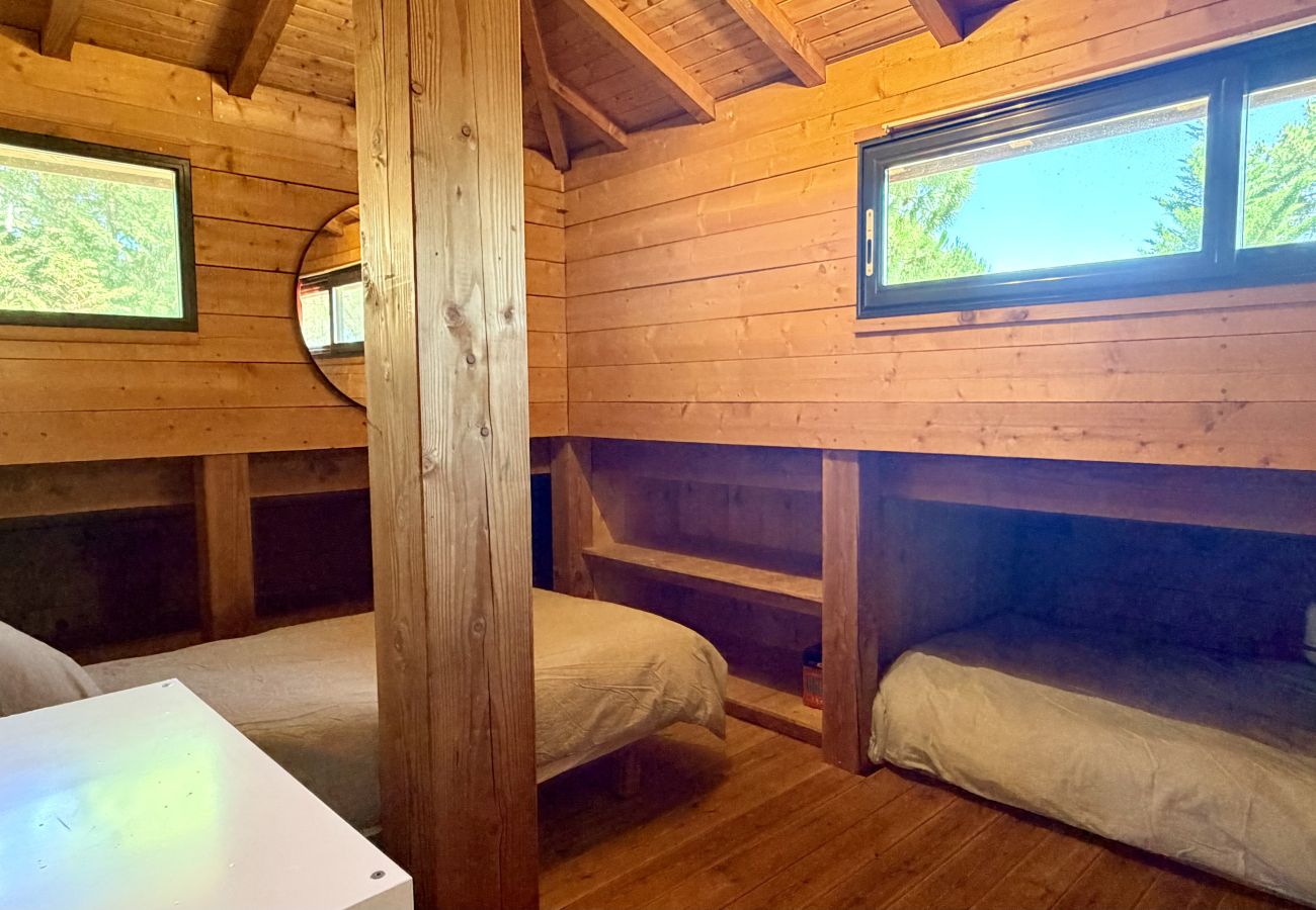 Huis in Lacanau - Villa bois avec terrasse sur pinède
