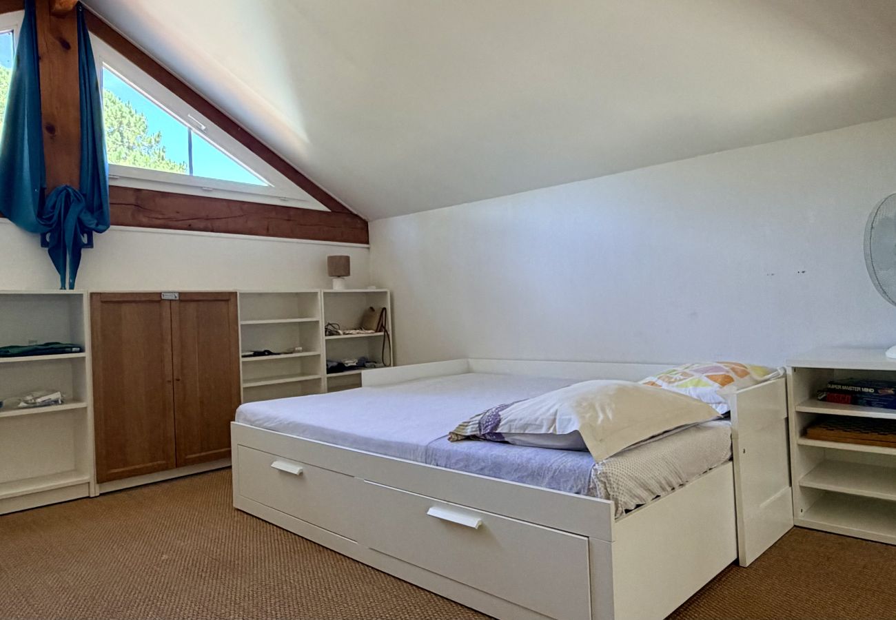 Huis in Lacanau - Maison avec piscine privée entre pins et océan