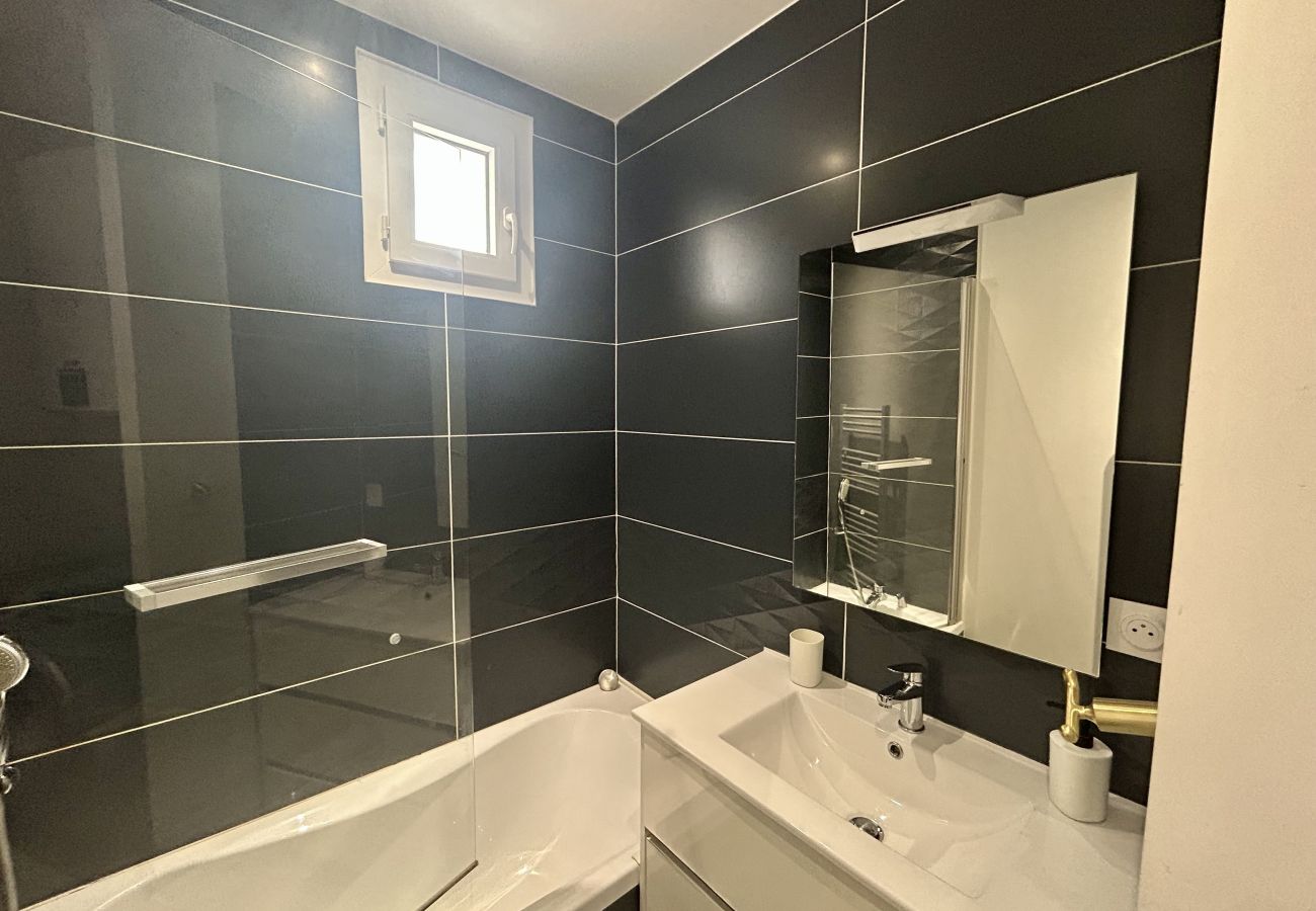 House in Lacanau - Central and quiet townhouse