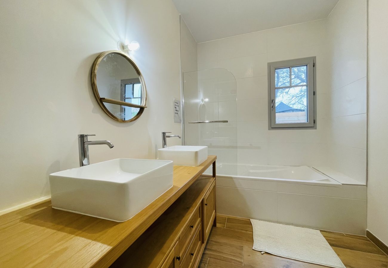 House in Lacanau - Beautiful and Spacious house near the lake
