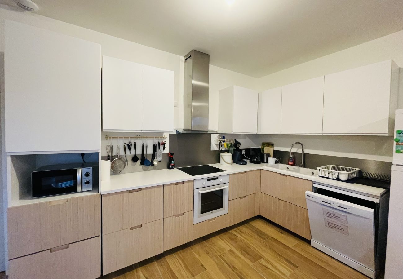 House in Lacanau - Beautiful and Spacious house near the lake