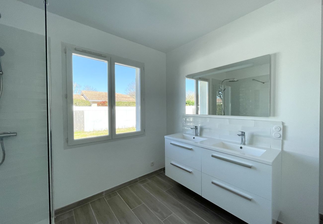 House in Lacanau - Spacious family home in Lacanau Ville