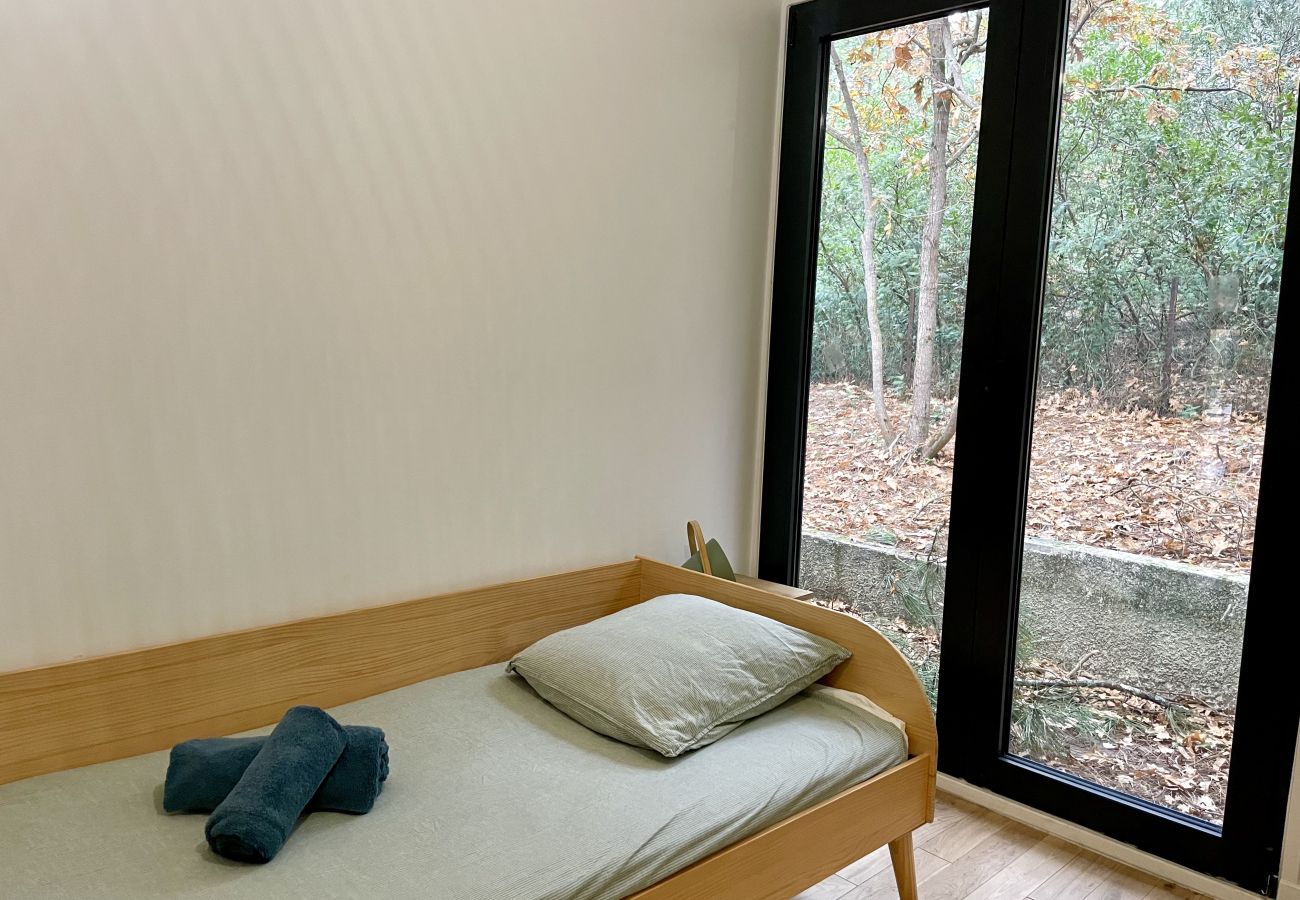 Villa in Lacanau - Splendid Villa With Swimming Pool Overlooking The Pine Forest