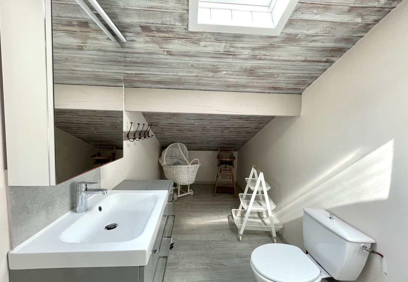 House in Lacanau - Spacious family home a stone's throw from the ocean