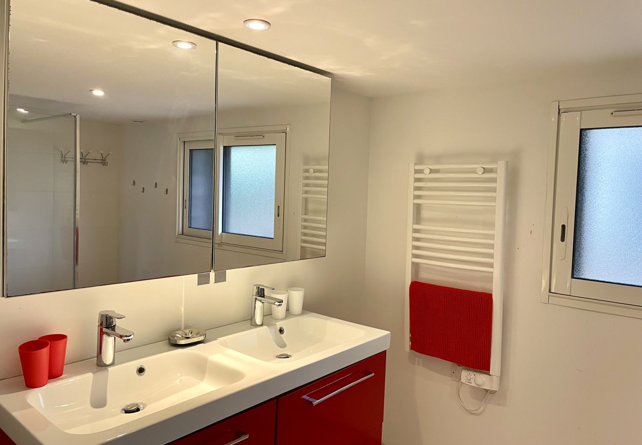 House in Lacanau - Spacious family home a stone's throw from the ocean