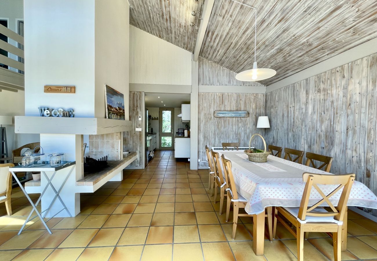 House in Lacanau - Spacious family home a stone's throw from the ocean