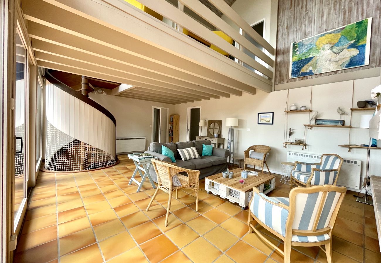 House in Lacanau - Spacious family home a stone's throw from the ocean