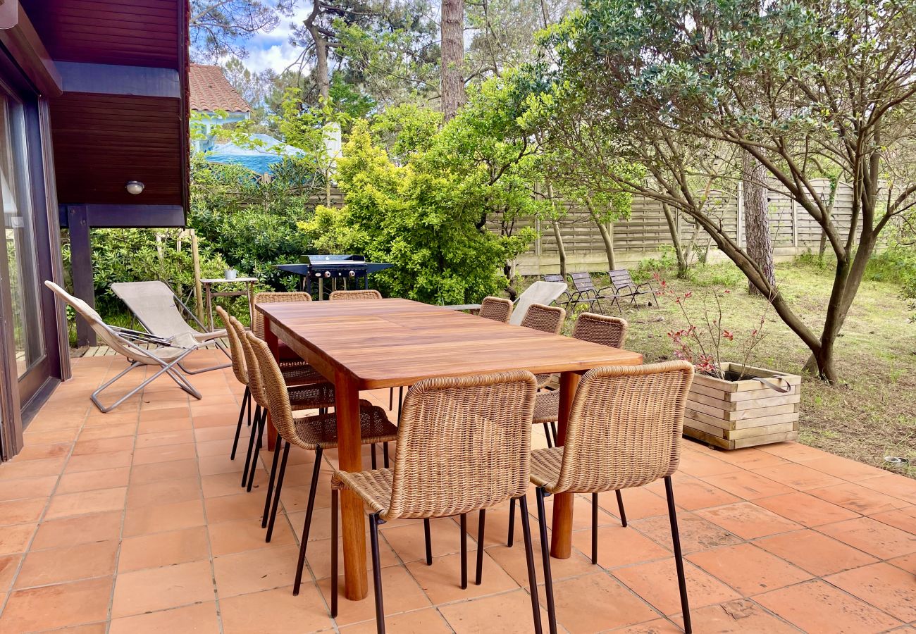 House in Lacanau - Spacious family home a stone's throw from the ocean