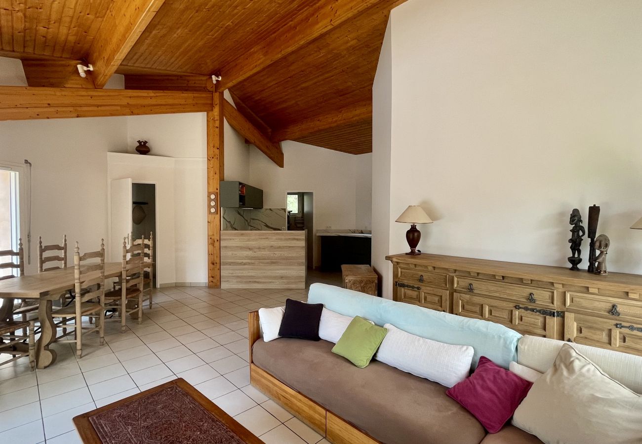 House in Lacanau - House with pool in the heart of the pine forest