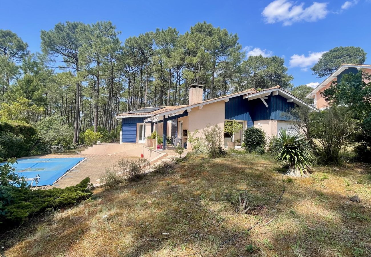 House in Lacanau - House with pool in the heart of the pine forest