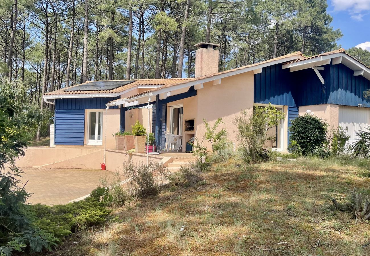 House in Lacanau - House with pool in the heart of the pine forest