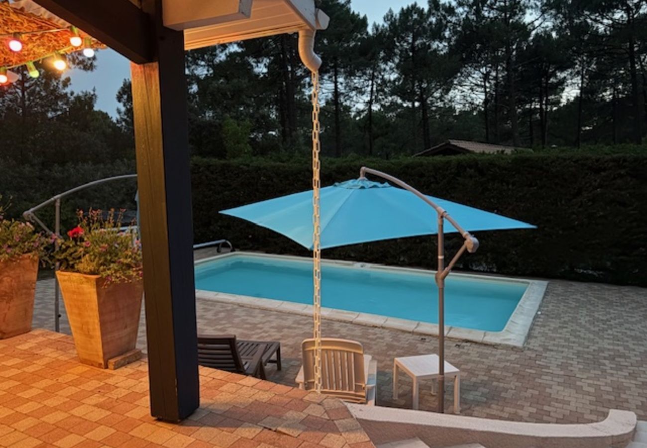 House in Lacanau - House with pool in the heart of the pine forest