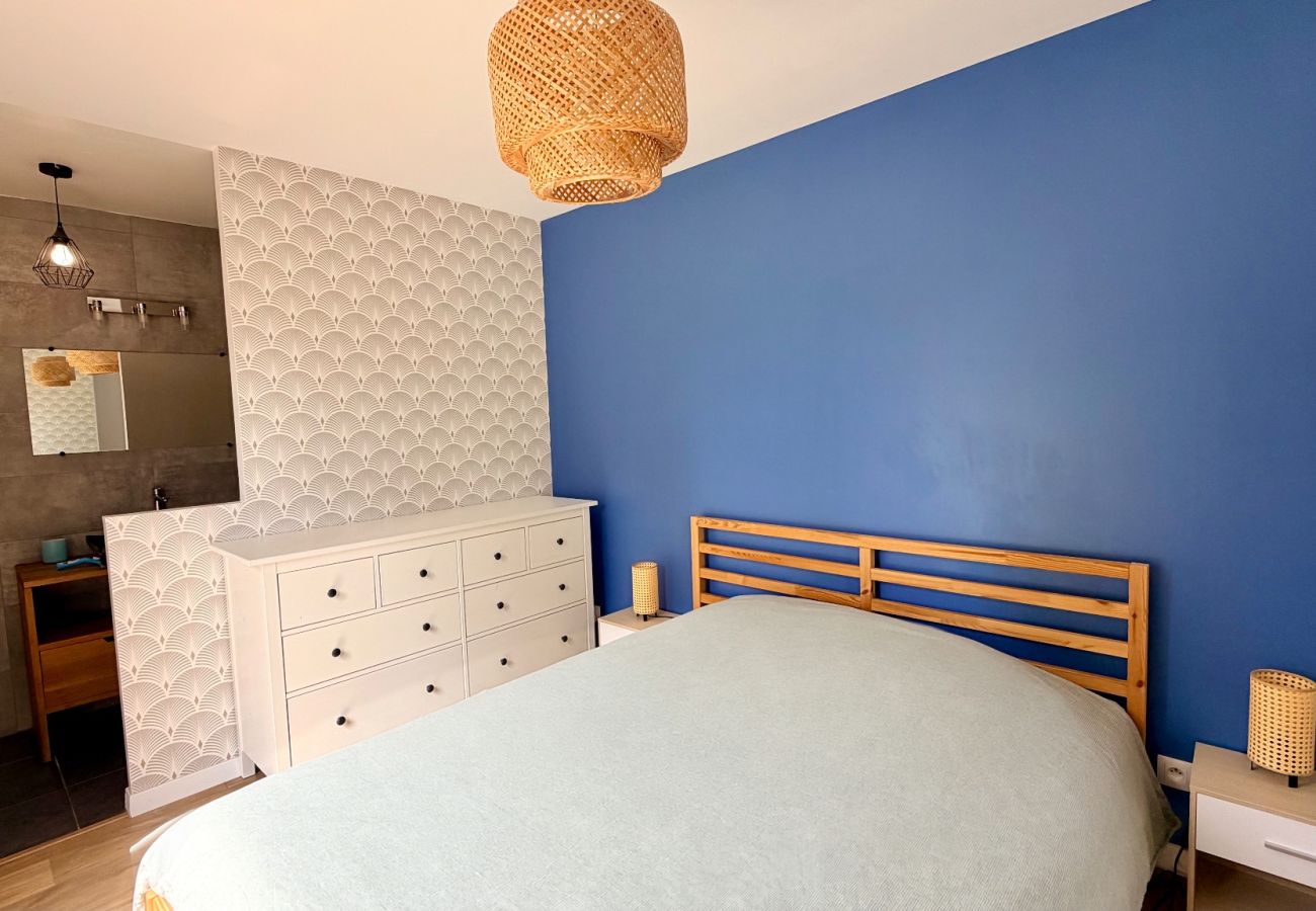 House in Lacanau - A cosy house with a swimming pool in Lacanau Ville