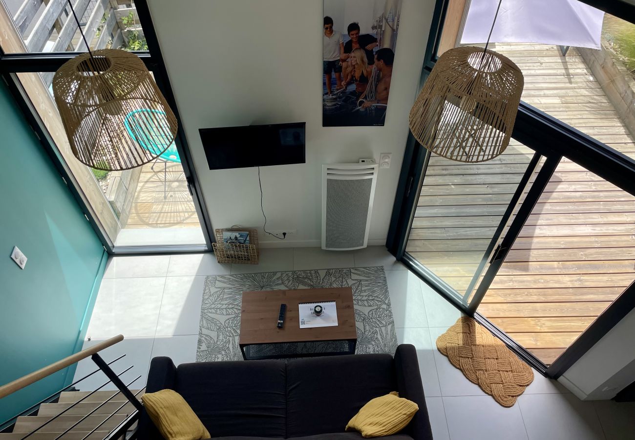 Maison mitoyenne à Lacanau - Havre de paix avec extérieur en plein centre 
