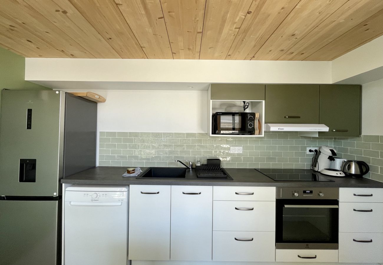 Maison mitoyenne à Lacanau - Loft neuf et lumineux avec extérieur 