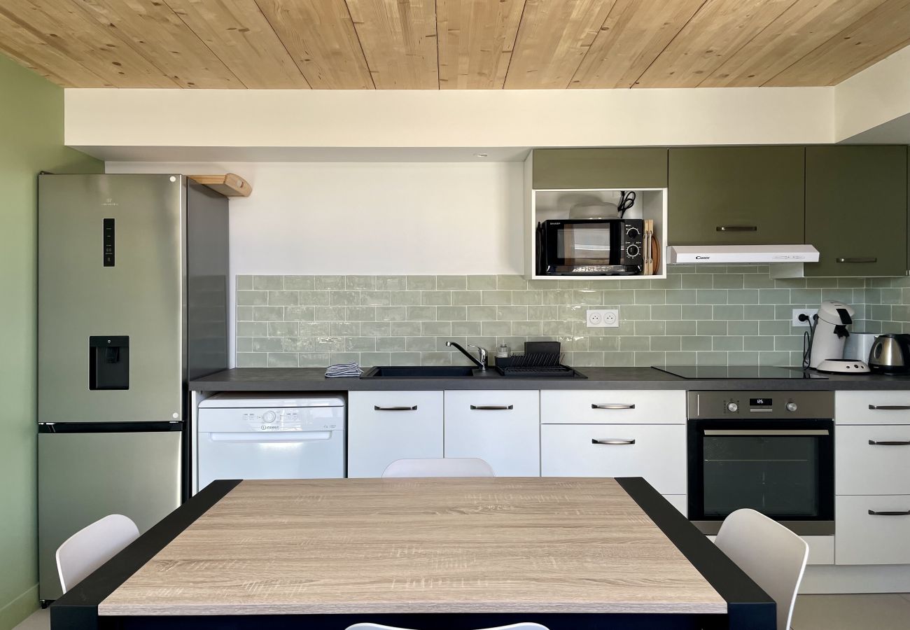 Maison mitoyenne à Lacanau - Loft neuf et lumineux avec extérieur 