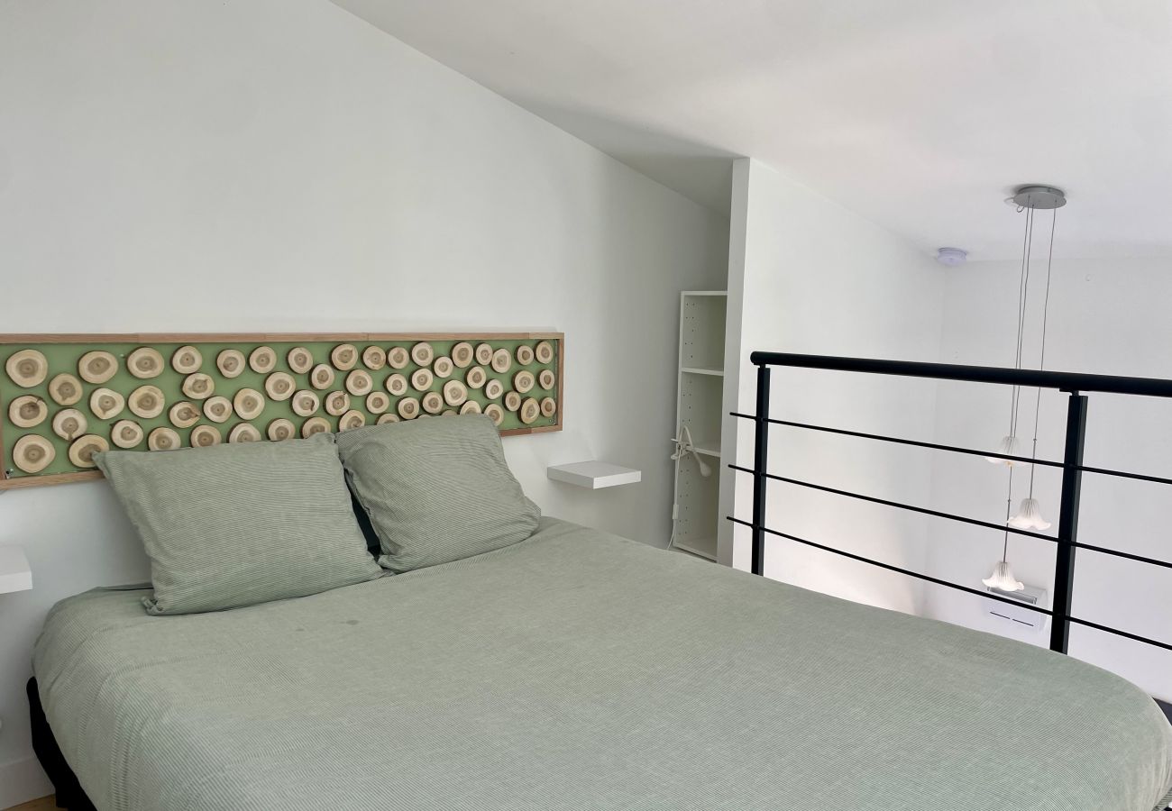 Maison mitoyenne à Lacanau - Loft neuf et lumineux avec extérieur 