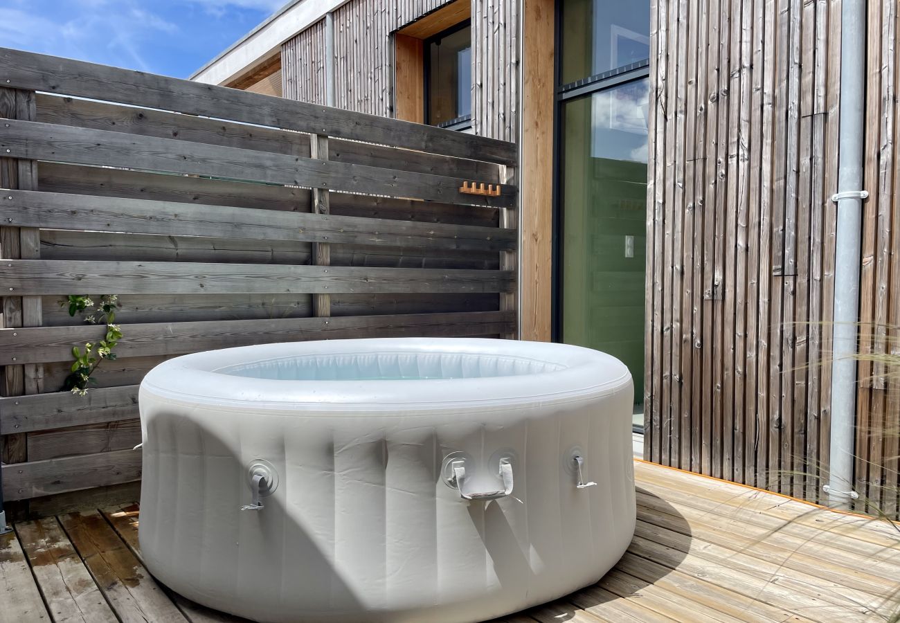 Maison mitoyenne à Lacanau - Loft neuf et lumineux avec extérieur 