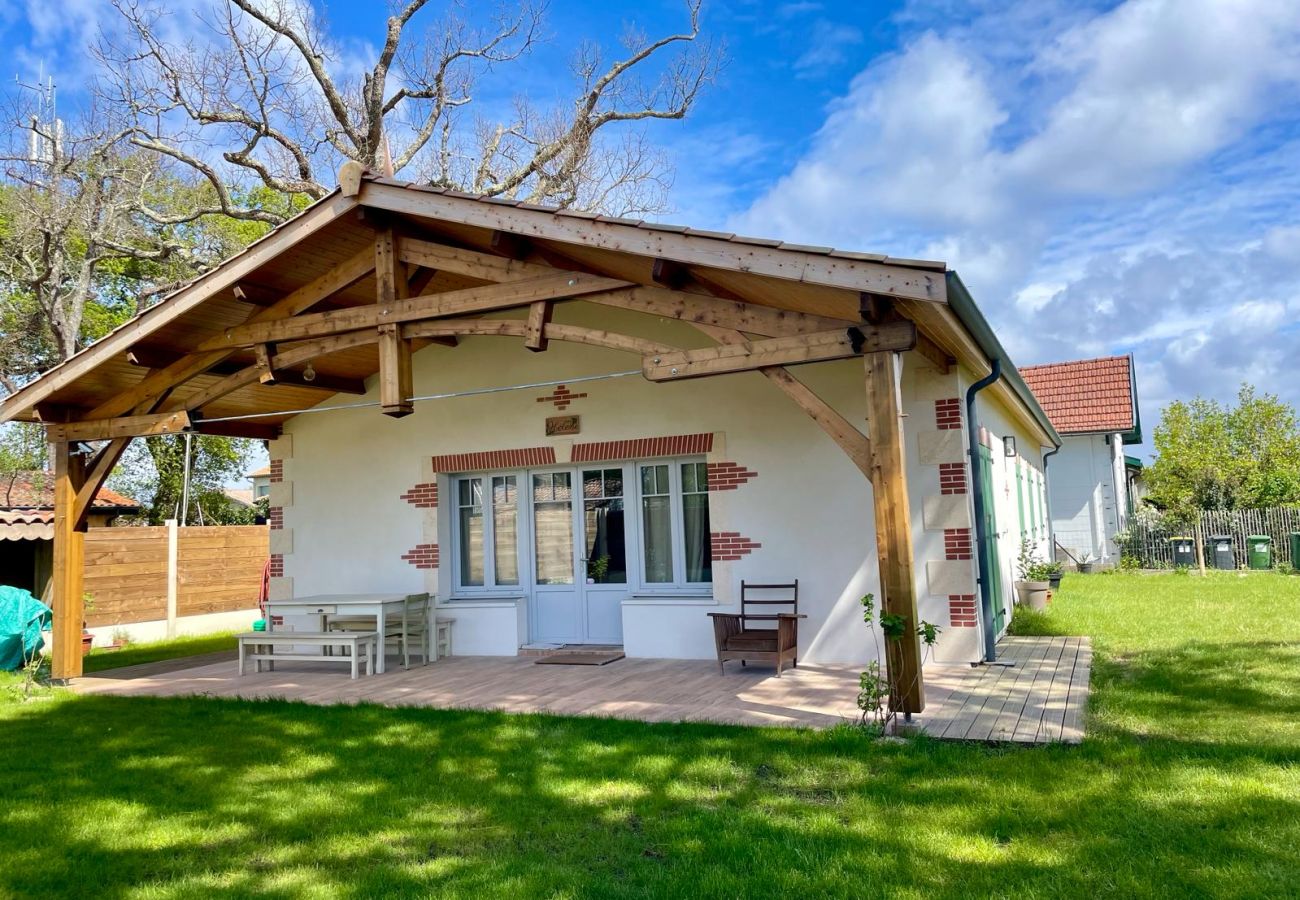 Maison à Lacanau - Belle et Spacieuse maison près du lac 