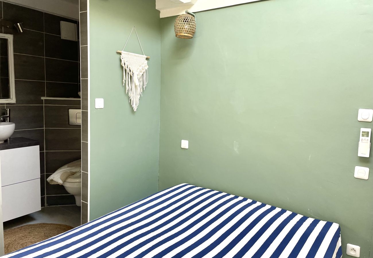 Maison à Lacanau - Maison au milieu des pins entre golf et océan 