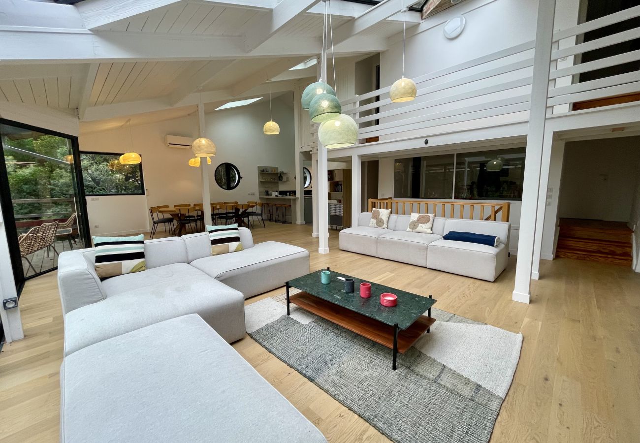 Villa à Lacanau - Splendide Villa Avec Piscine Surplombant La Pinède 