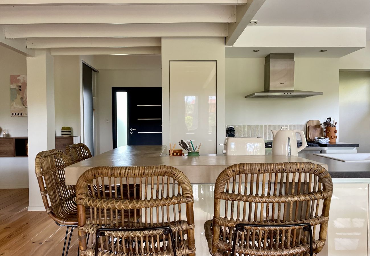 Maison à Lacanau - Maison familiale avec jardin & plage à pied