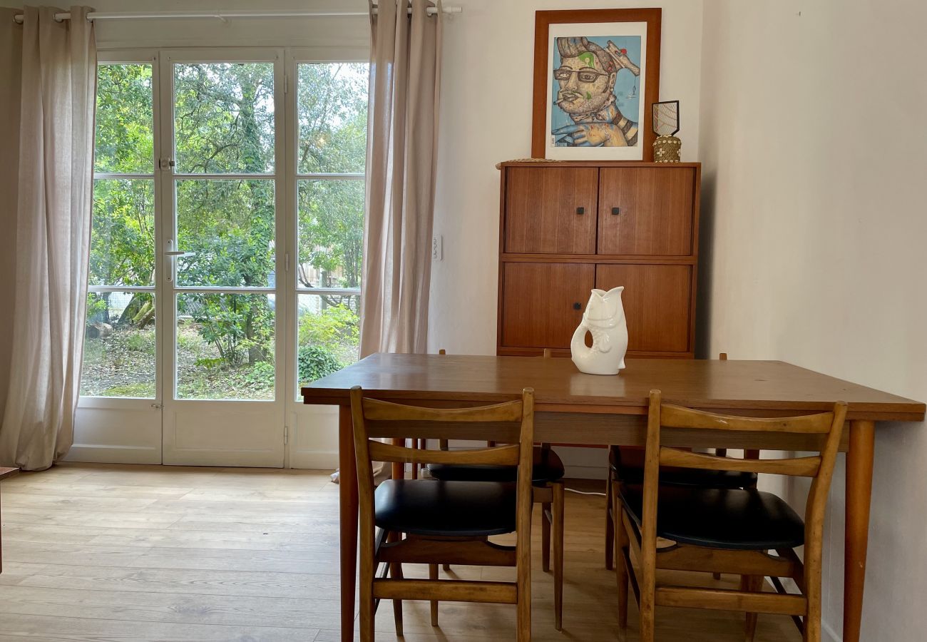 Maison à Lacanau - Maison de vacances entre pins et lac