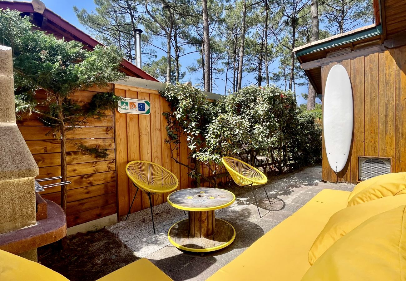 Maison mitoyenne à Lacanau - Petite maison avec jardin privatif & piscine