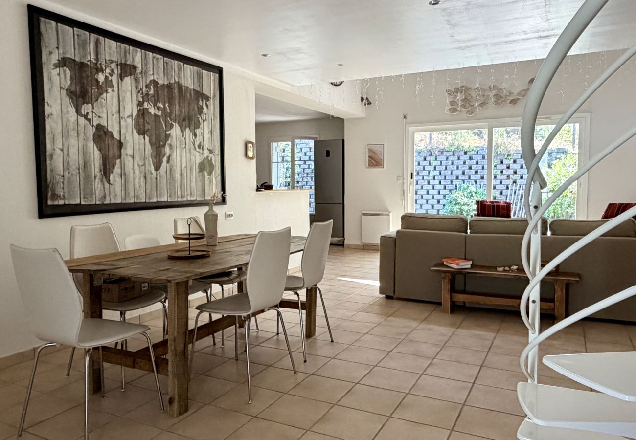 Maison à Lacanau - Maison avec piscine privée entre pins et océan